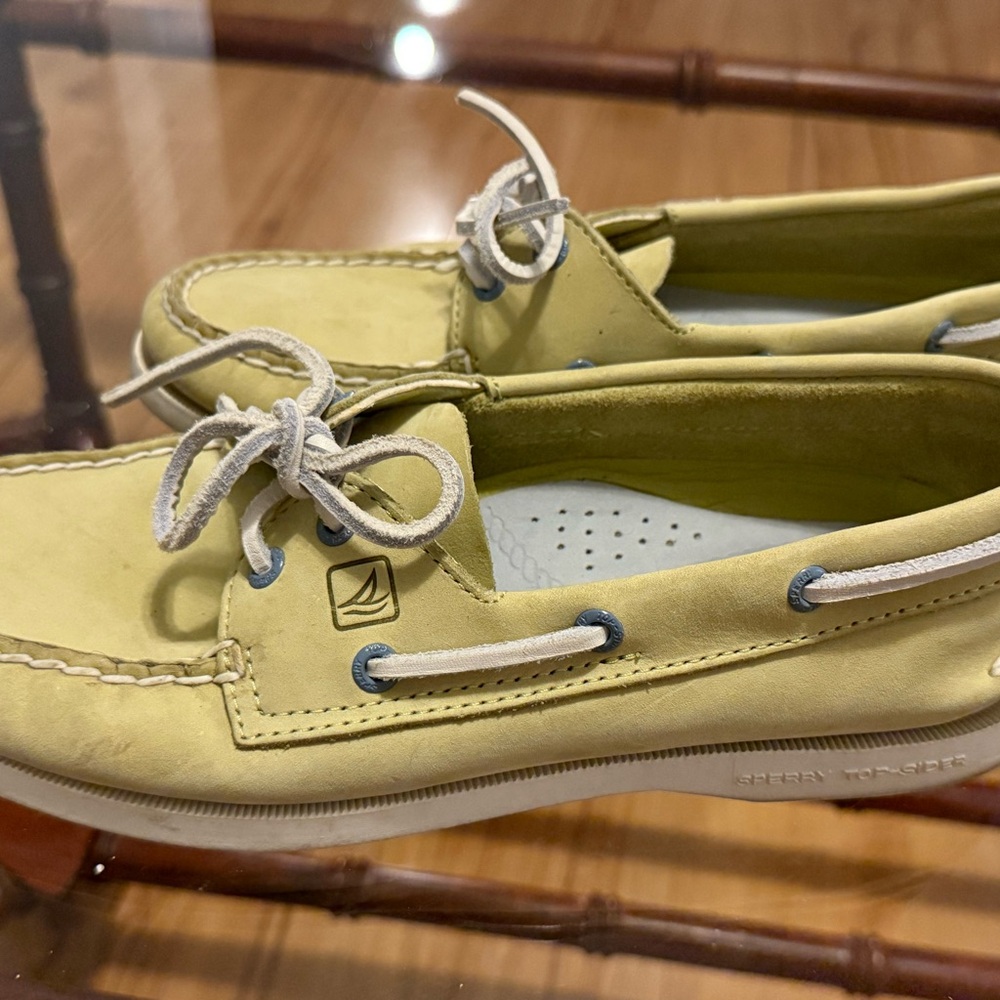 Sperry Women’s Sxe 7 Pear/Chartreuse Moccasins